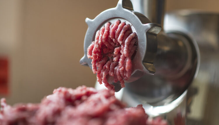 Πρόστιμα σε 5 εταιρείες για παραβάσεις στον κιμά