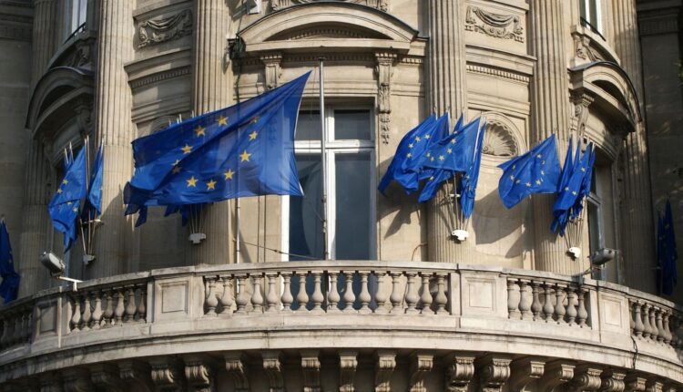 Λιγότερο βόειο και χοιρινό κρέας στην Ευρώπη